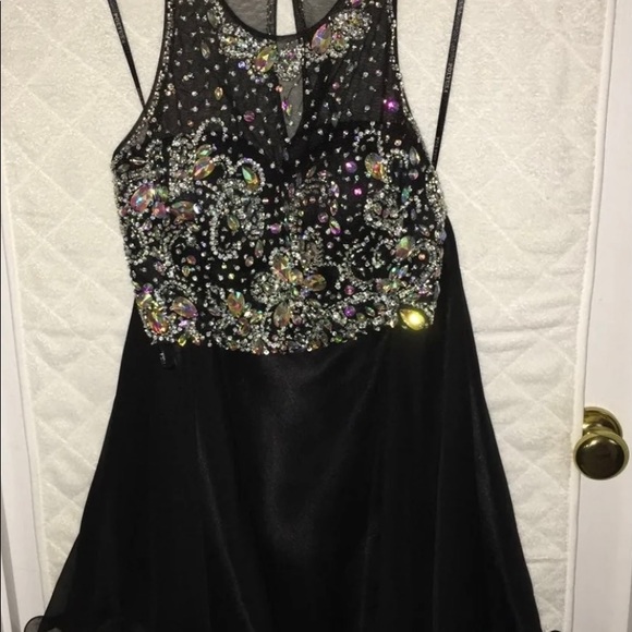 Prom/formal - Picture 2 of 6